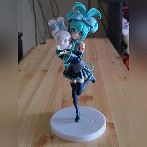 Luminasta Hatsune Miku Cinnamoroll Action Figure